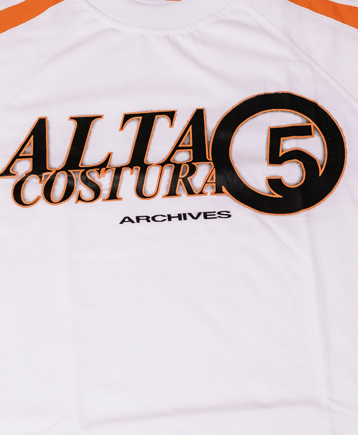 WHITE TEE W/ ORANGE STRIPES